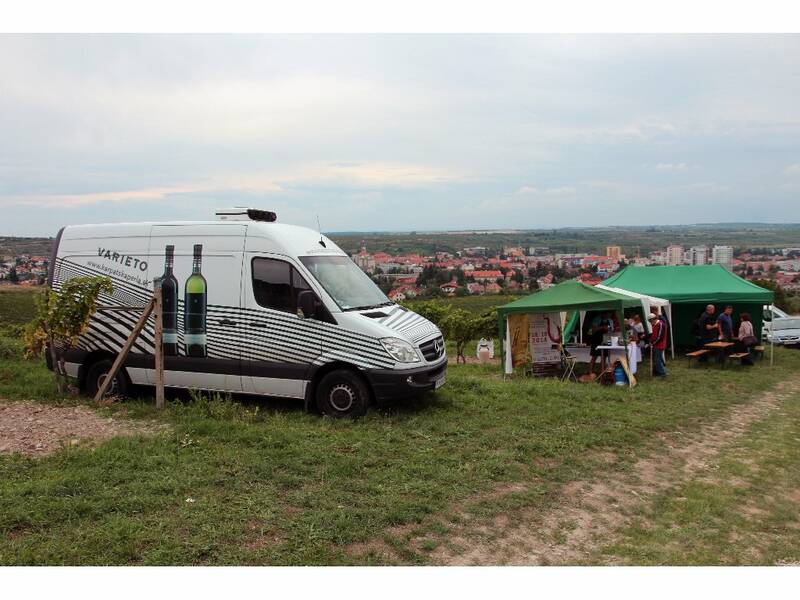 Our booth with our car VARIETO